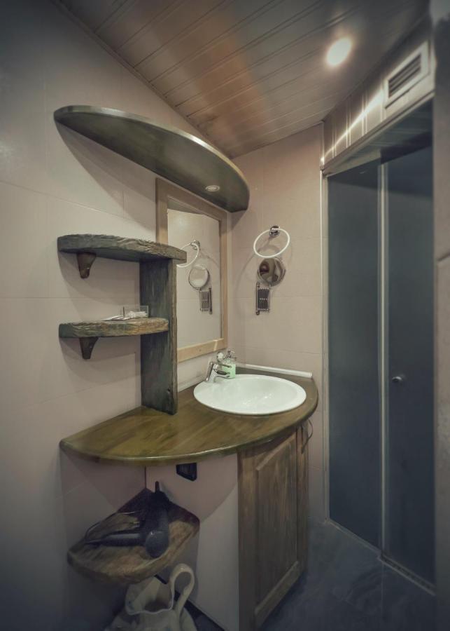 Тhe Bohemian Lodge-Entire House With Sauna Veliko Tarnovo Kültér fotó