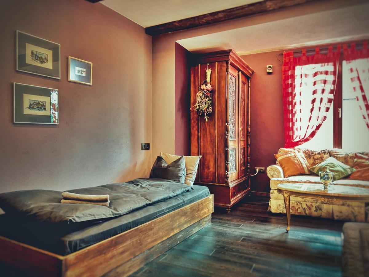 Тhe Bohemian Lodge-Entire House With Sauna Veliko Tarnovo Kültér fotó