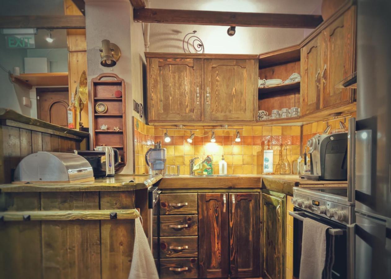 Тhe Bohemian Lodge-Entire House With Sauna Veliko Tarnovo Kültér fotó