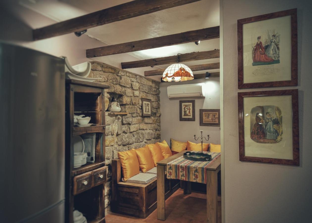 Тhe Bohemian Lodge-Entire House With Sauna Veliko Tarnovo Kültér fotó