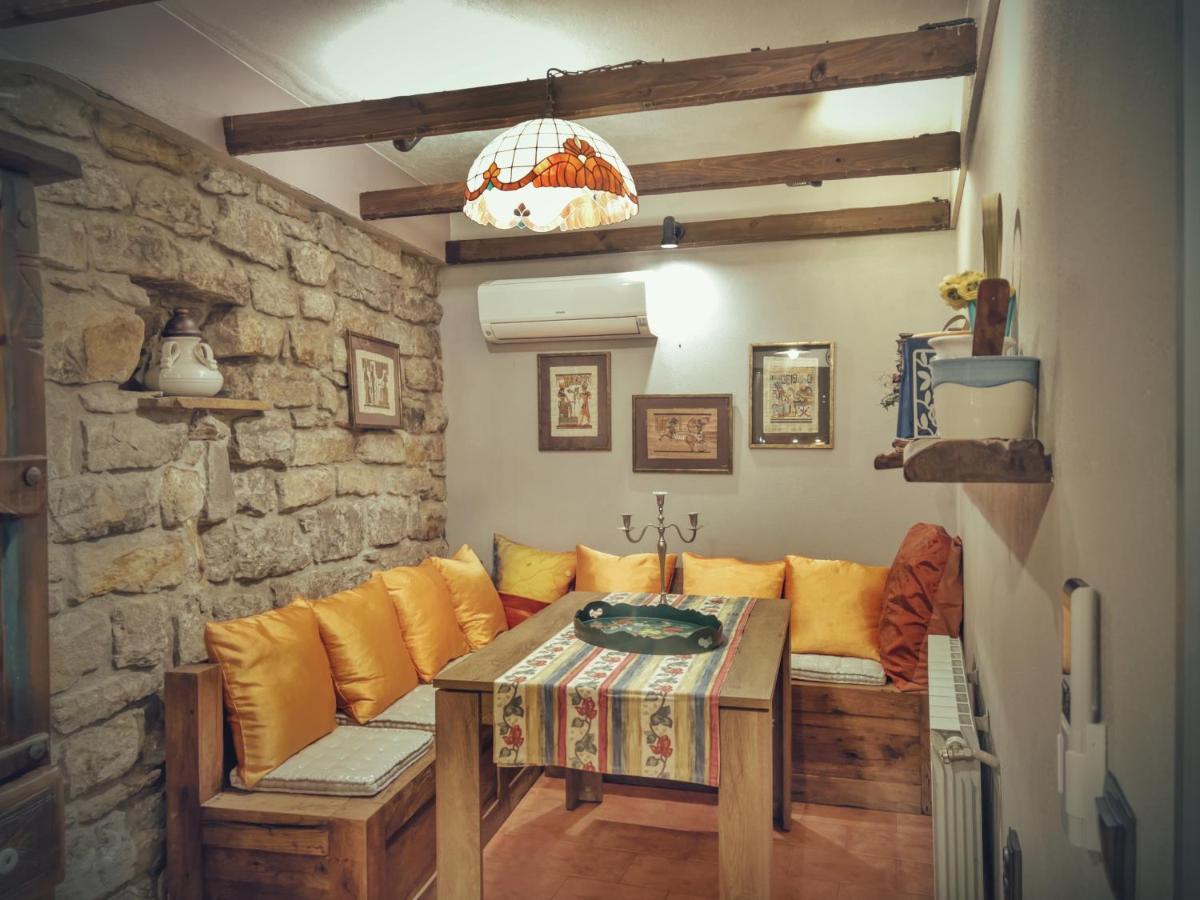 Тhe Bohemian Lodge-Entire House With Sauna Veliko Tarnovo Kültér fotó