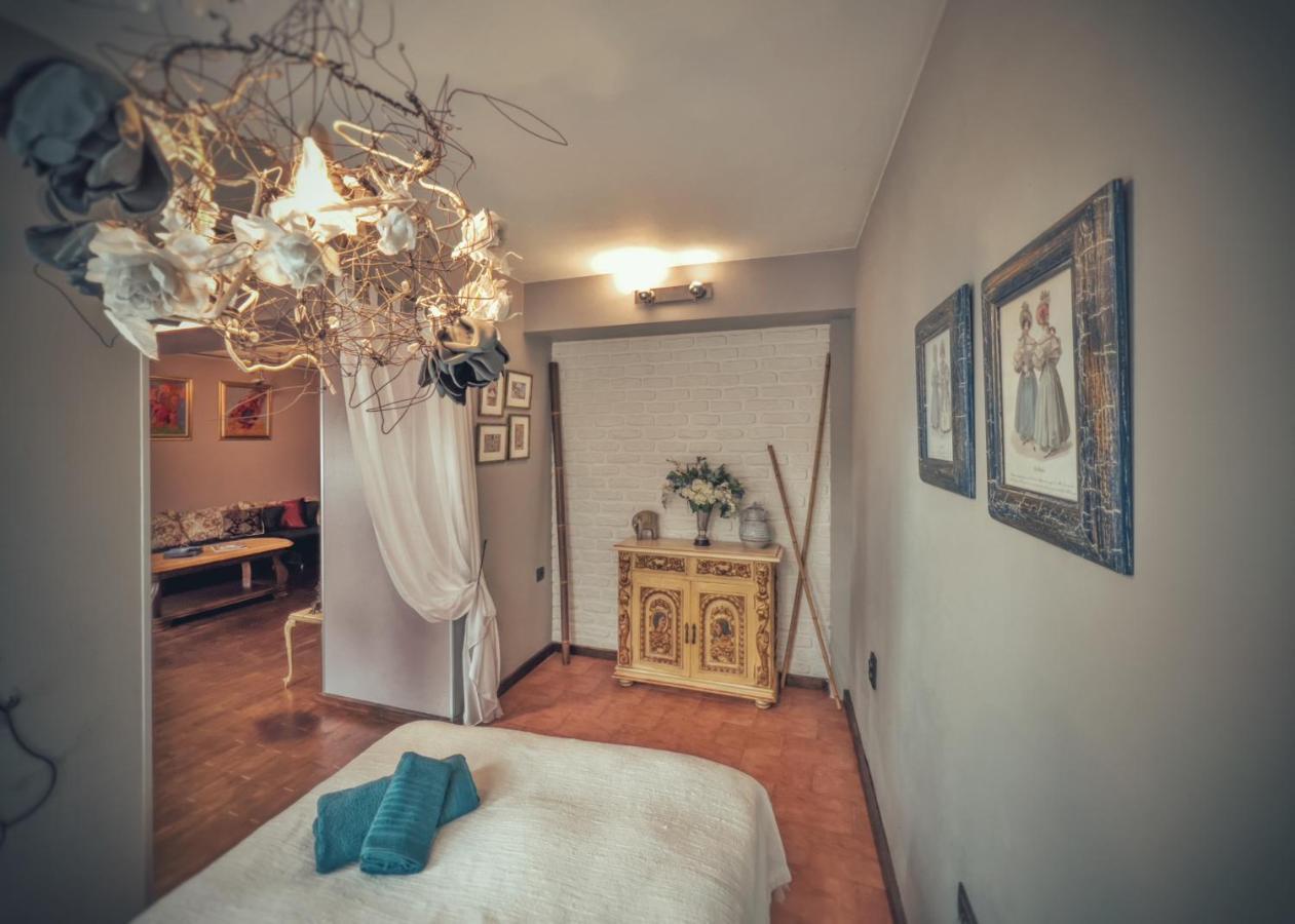 Тhe Bohemian Lodge-Entire House With Sauna Veliko Tarnovo Kültér fotó