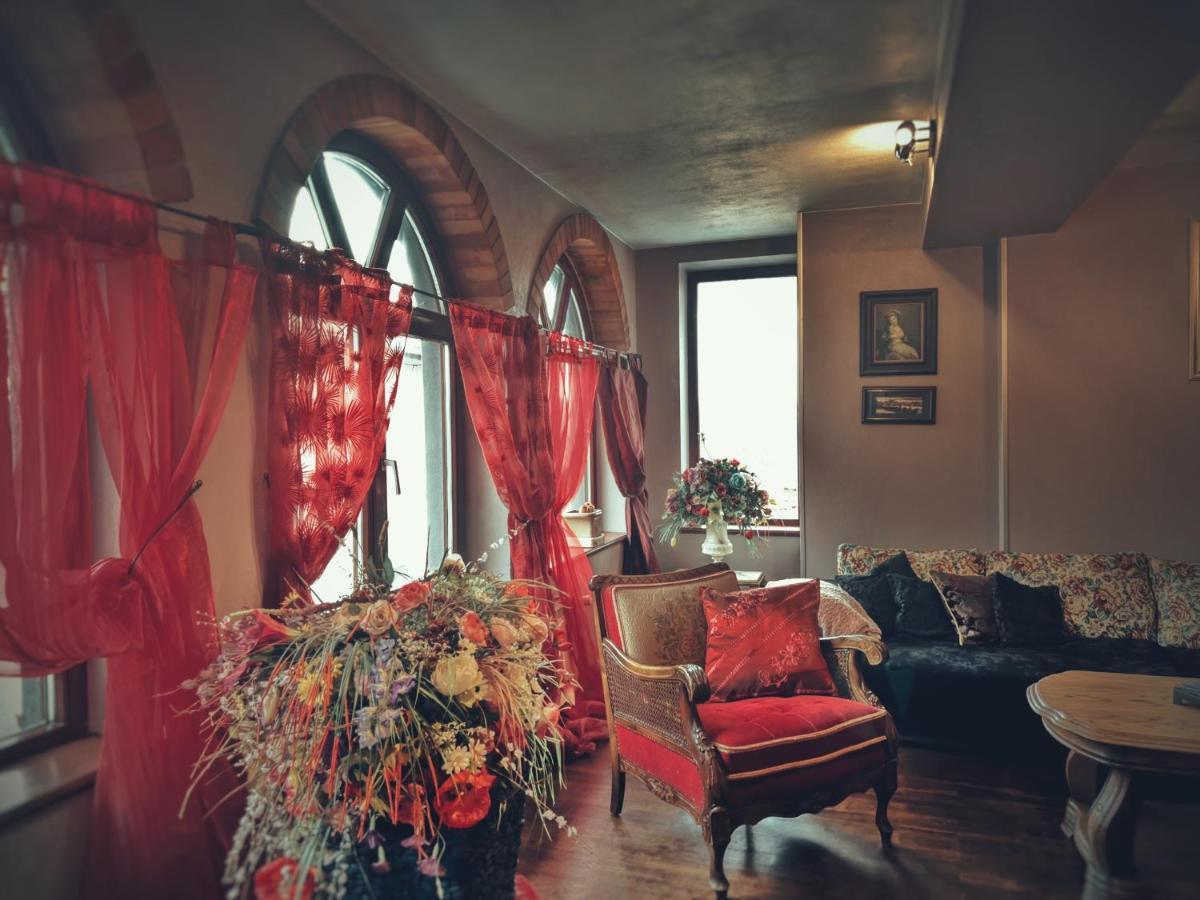 Тhe Bohemian Lodge-Entire House With Sauna Veliko Tarnovo Kültér fotó
